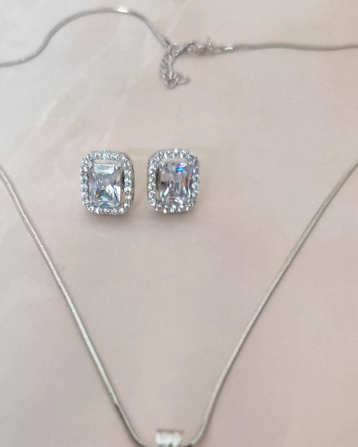 Solitaire Diamond Pendant Set - Sparkleeng Jewels